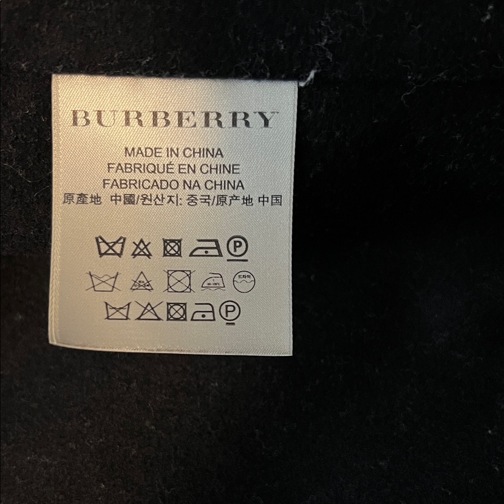Burberry Black Hooded Raincoat with Signature Check Lining - Picture 5 of 8